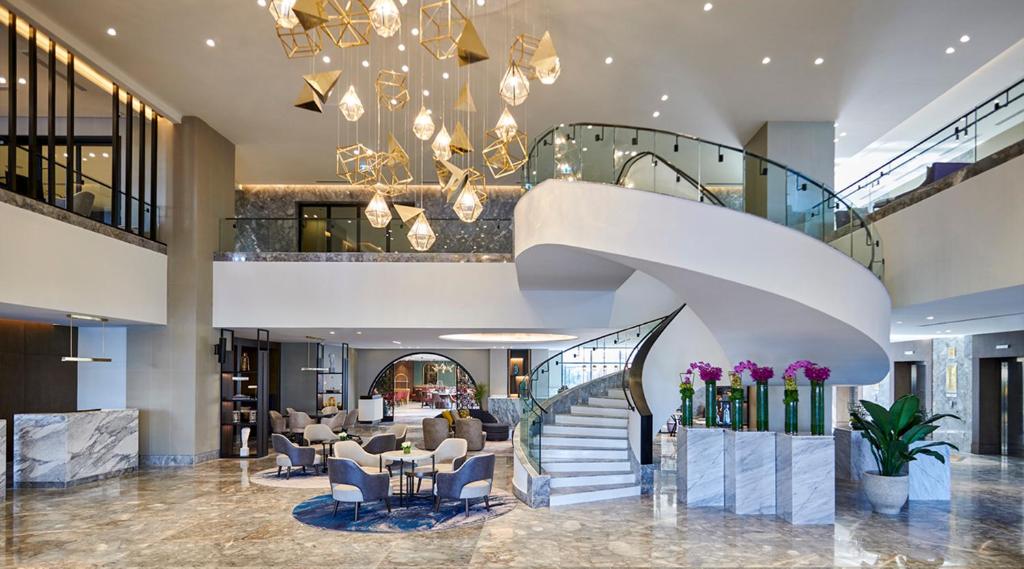 كراون بلازا غرب القاهرة-أركان