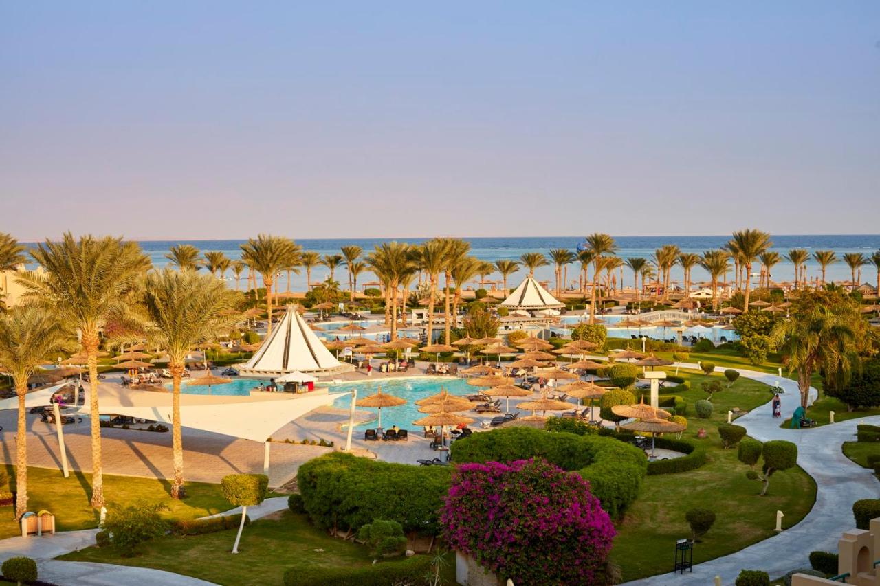 منتجع كورال سي ووتر وورلد