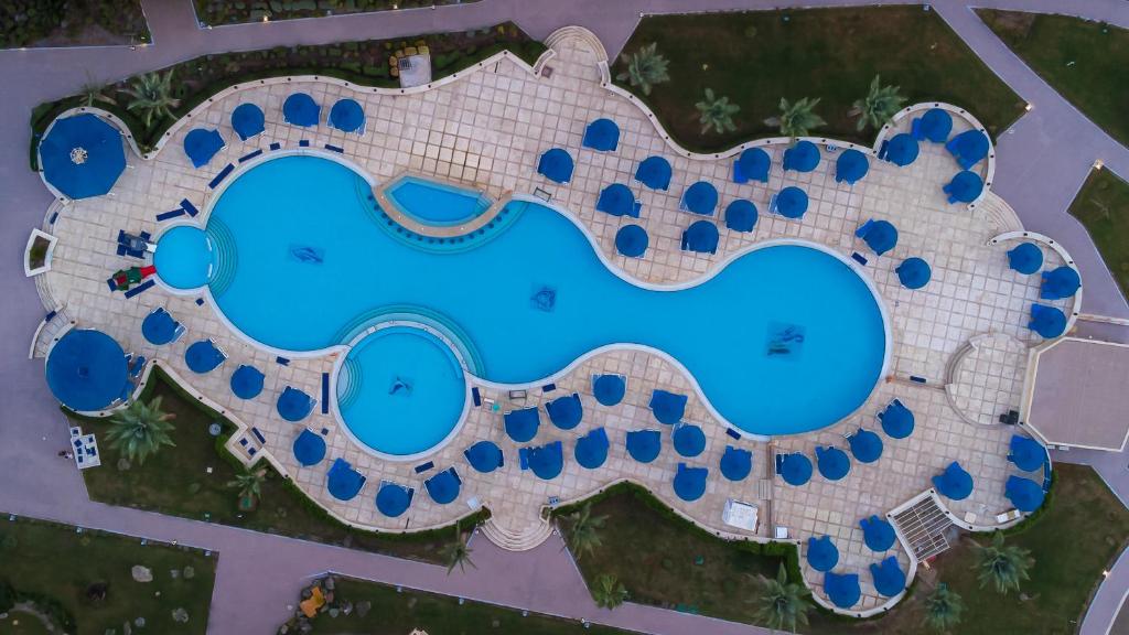 امواج بيتش كلوب ابو سوما